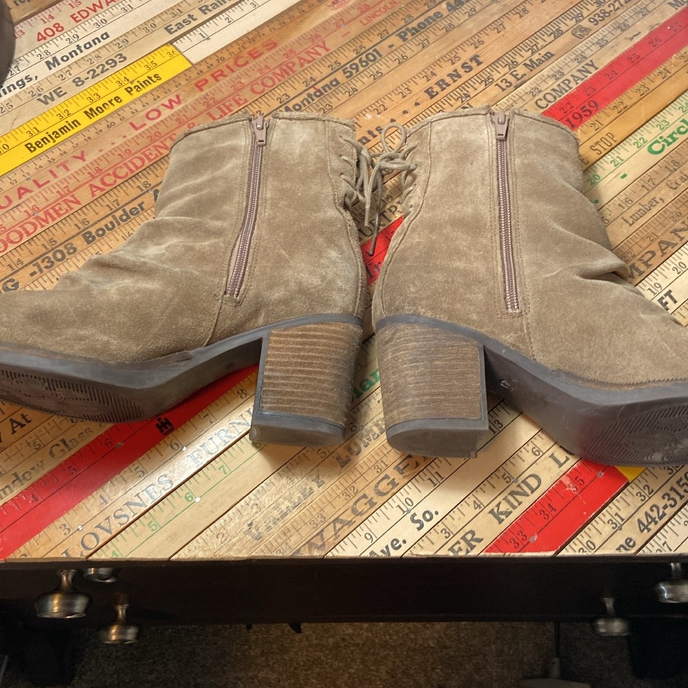 Bos & Co taupe booties - Picture 3 of 9